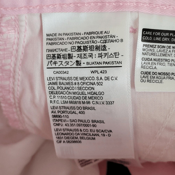 Levi's Pink High Waist Cuffed Shorts 29 Waist (2744) - Picture 4 of 6